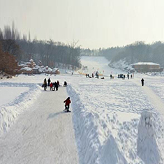 長(zhǎng)春日月潭冰雪樂園