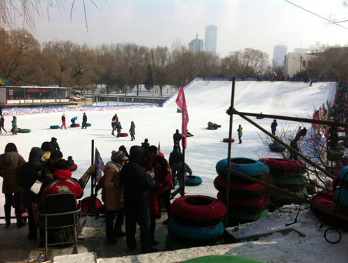 沈陽雪上嘉年華正式開幕，河北迪特加油助威