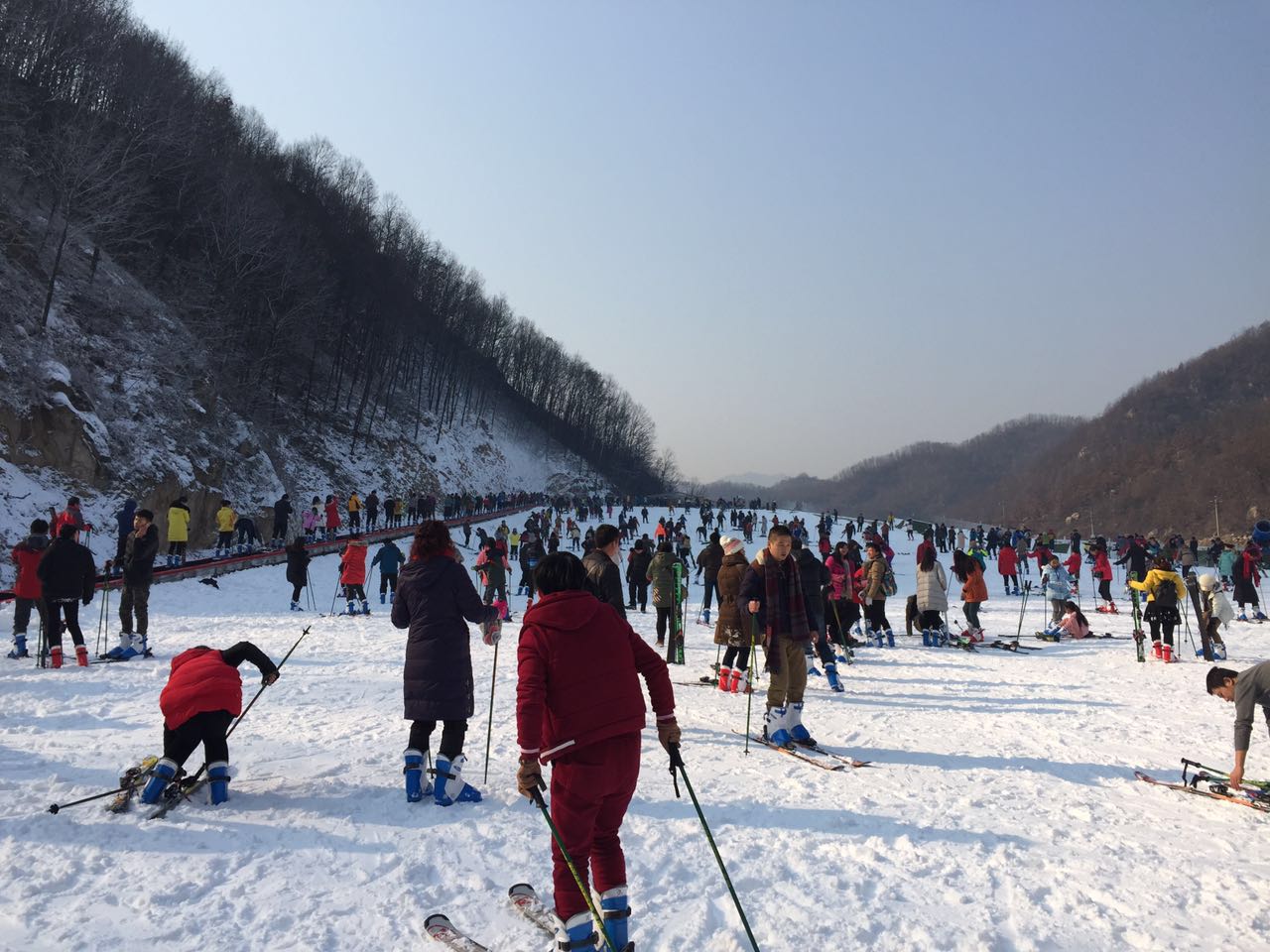 河南平頂山大峽谷滑雪場(chǎng)游樂(lè)場(chǎng)成功開(kāi)幕，河北迪特加油助威